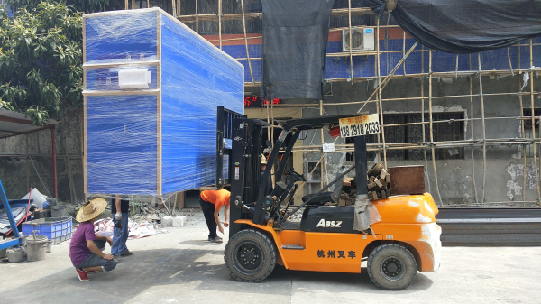 80立方大型步入式恒溫恒濕試驗(yàn)房